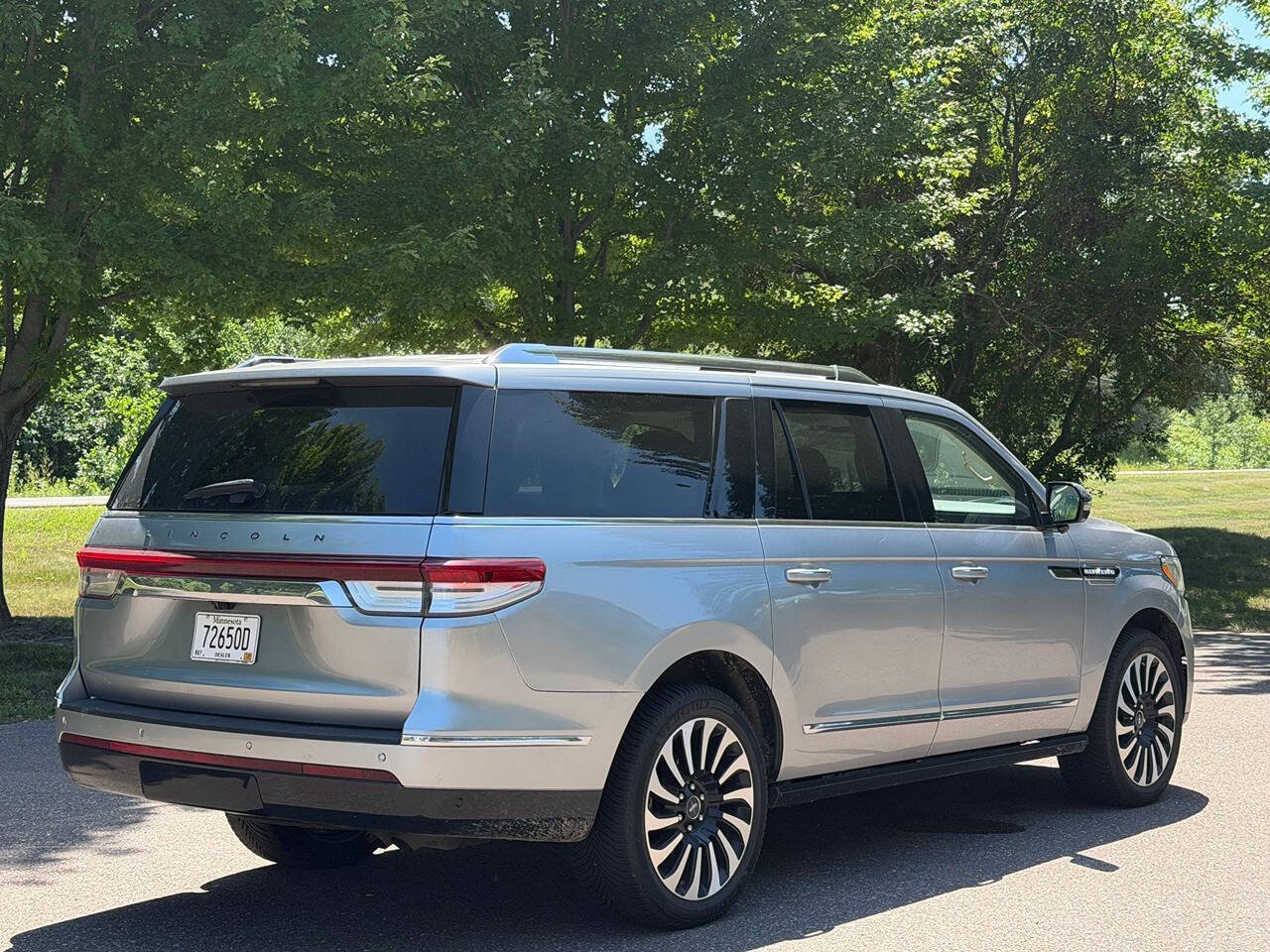 Used 2022 Lincoln Navigator L Black Label AWD/4WD image 4
