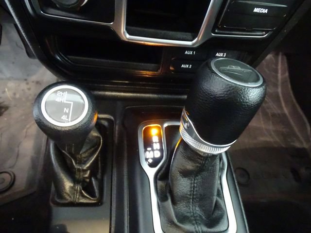 Used 2022 Jeep Gladiator Sport AWD/4WD image 10