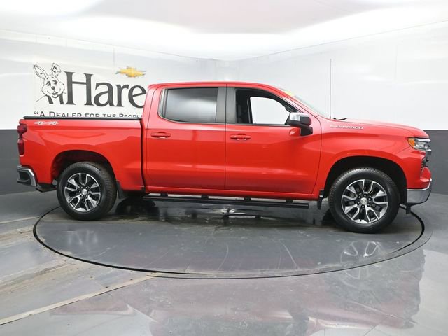 Used 2022 Chevrolet Silverado 1500 LT image 1