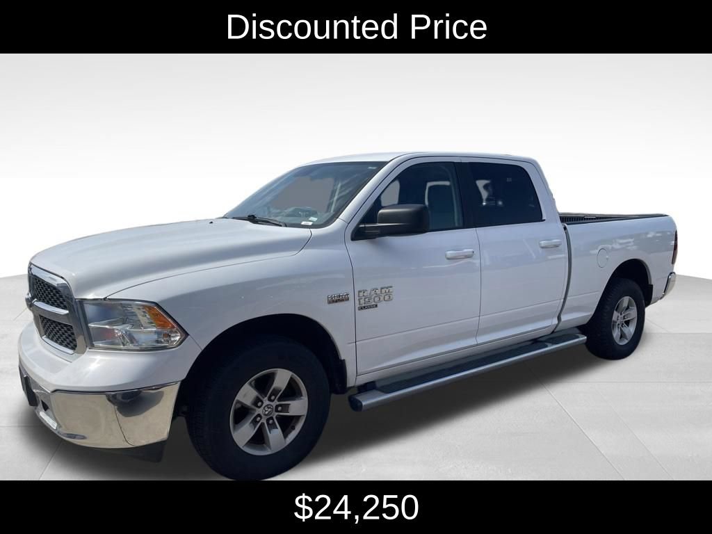 Used 2020 RAM 1500 Classic SLT AWD/4WD image 3