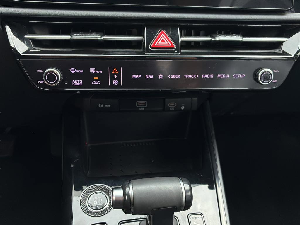 Certified 2025 Kia Niro EX FWD image 14