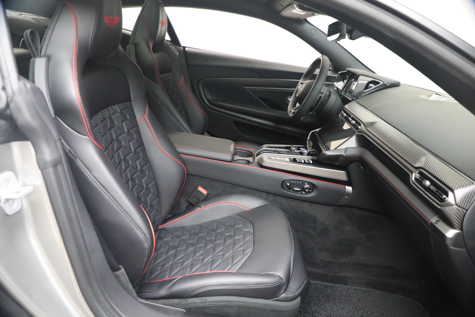 New 2026 Aston Martin Vanquish RWD image 19