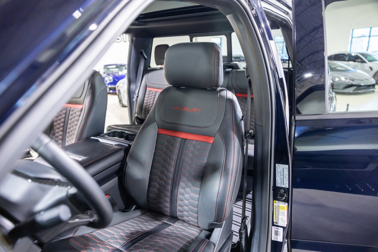 Used 2025 Ford F150 Lariat w/ Equipment Group 501A Mid image 37