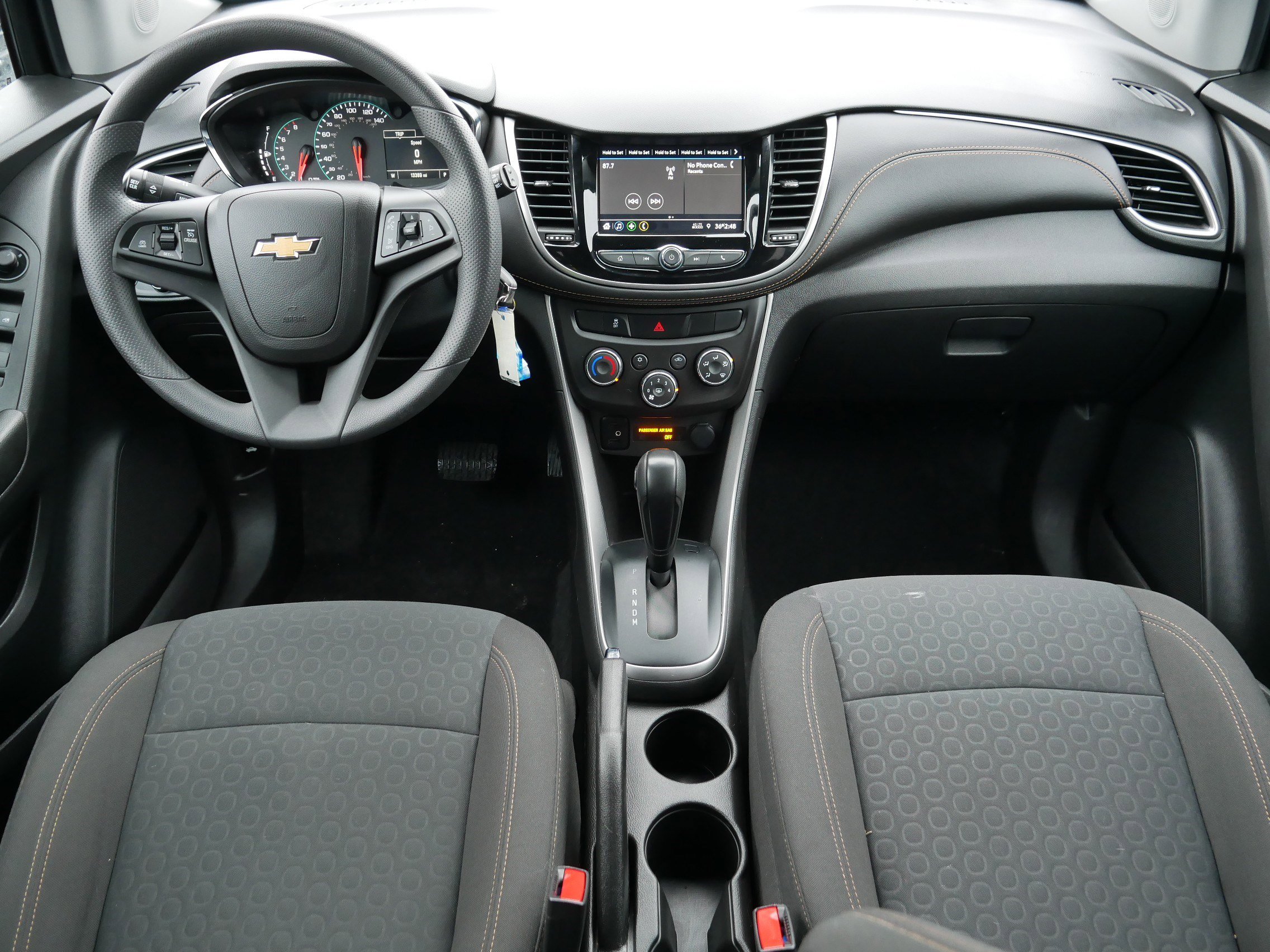 Used 2022 Chevrolet Trax LS w/ Tint and Cruise Package image 10