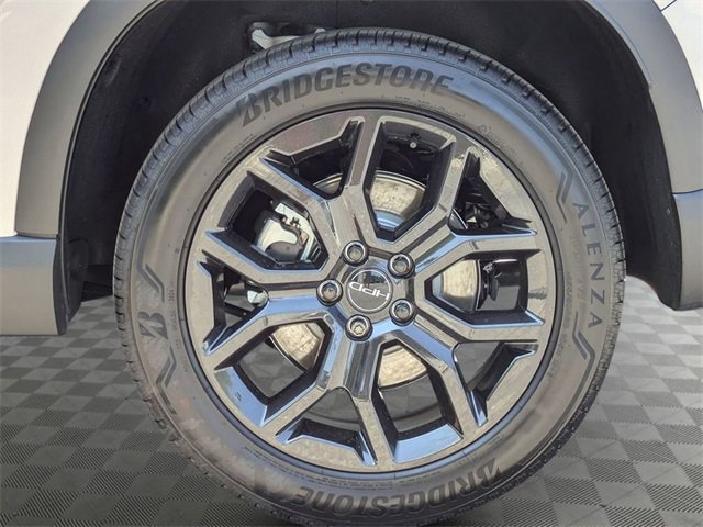 New 2025 Honda Pilot Touring image 9