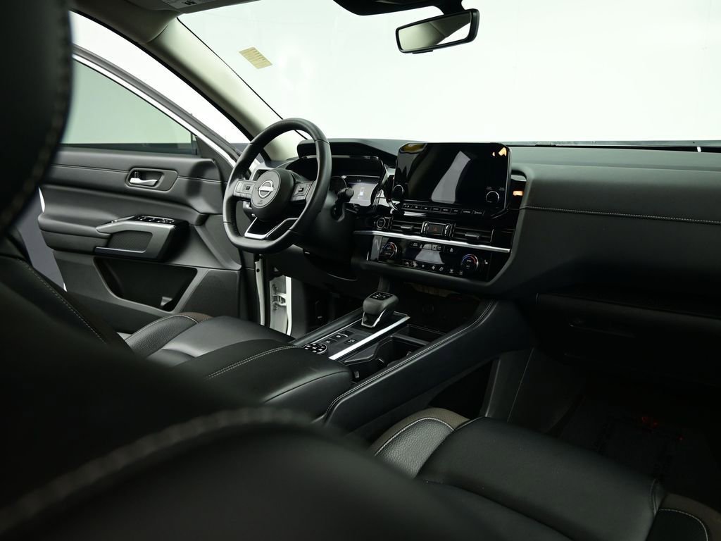 Used 2024 Nissan Pathfinder SL image 67