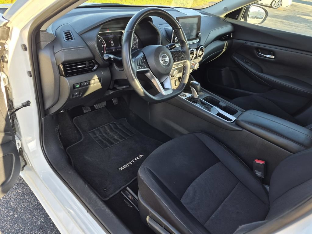 Used 2021 Nissan Sentra SV FWD image 11
