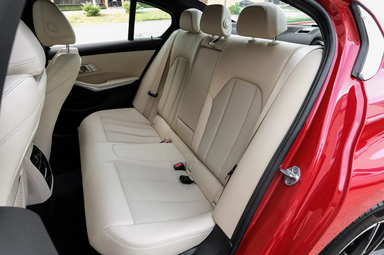 Used 2022 BMW 330i Sedan w/ Driving Assistance Package RWD image 49