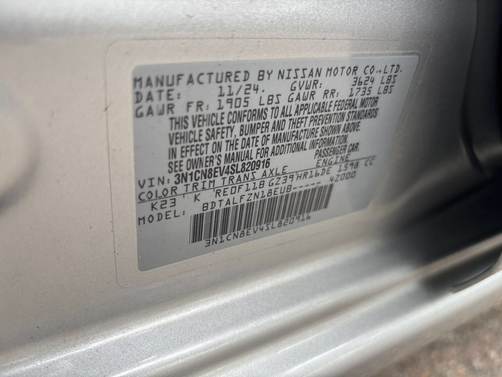 Used 2025 Nissan Versa SV FWD image 28