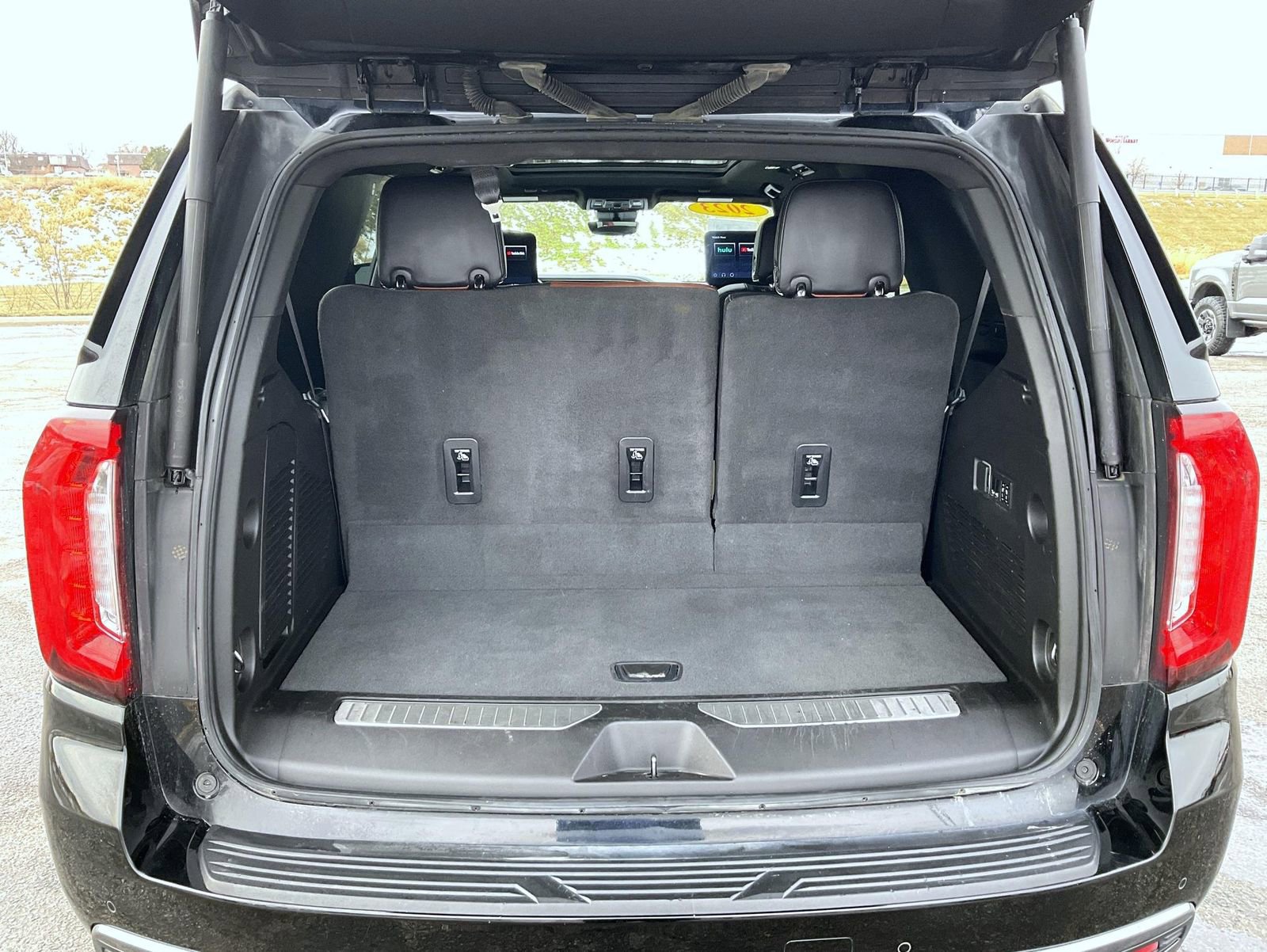Certified 2023 GMC Yukon Denali Ultimate image 23