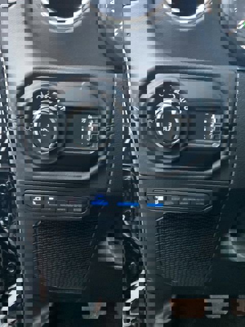 Used 2024 Jeep Wrangler Unlimited Sahara image 27