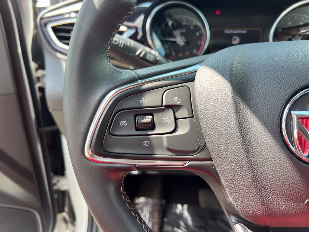 Used 2022 Buick Encore GX Select AWD/4WD image 16