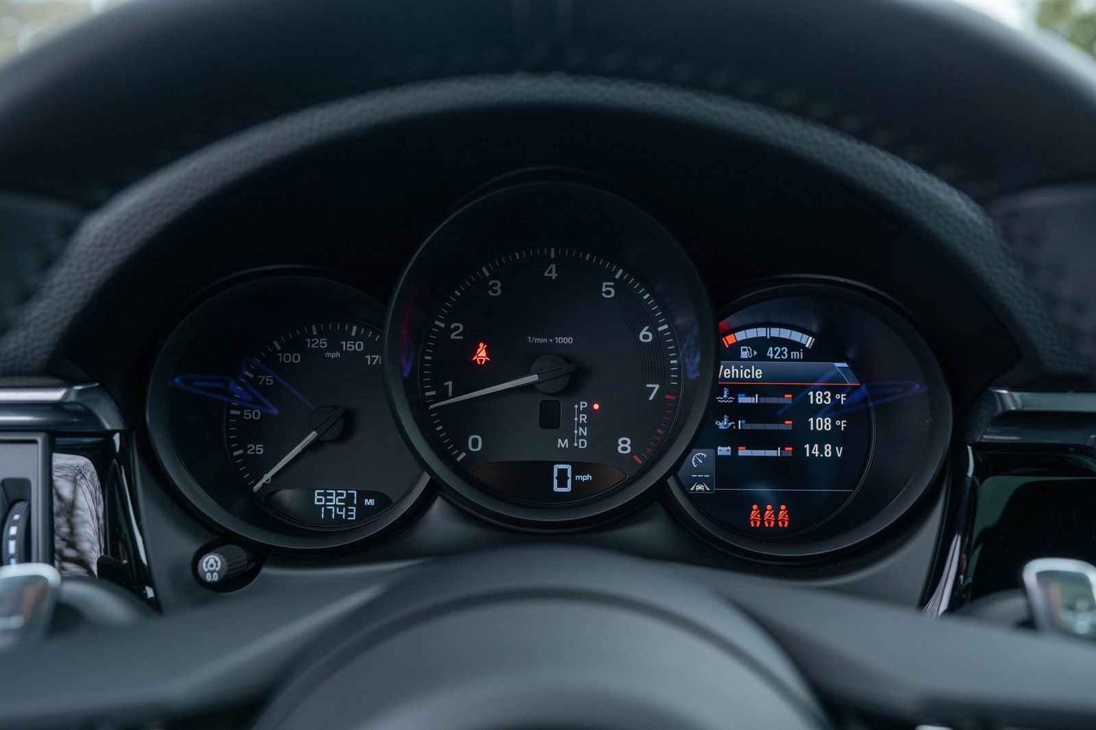 Certified 2025 Porsche Macan image 26