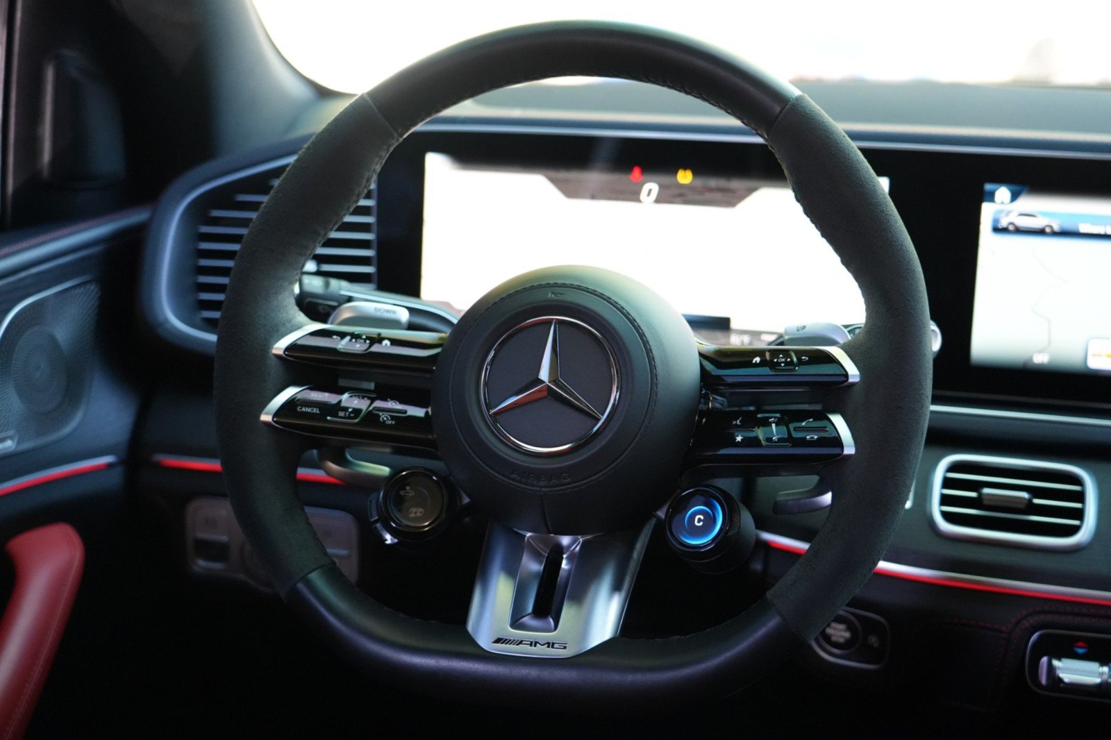 Used 2024 Mercedes-Benz GLE 53 AMG 4MATIC image 23