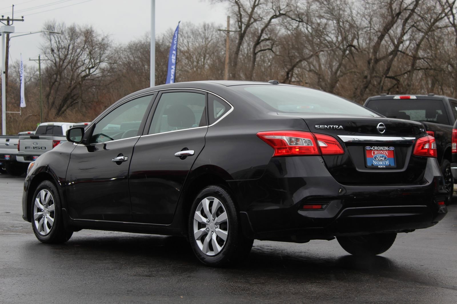 Used 2017 Nissan Sentra SV image 5