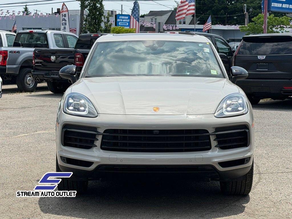 Used 2023 Porsche Cayenne AWD/4WD image 2