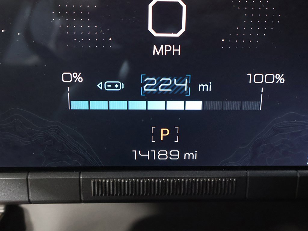 Used 2024 GMC Hummer EV 3X w/ LPO, Illumination Package image 39