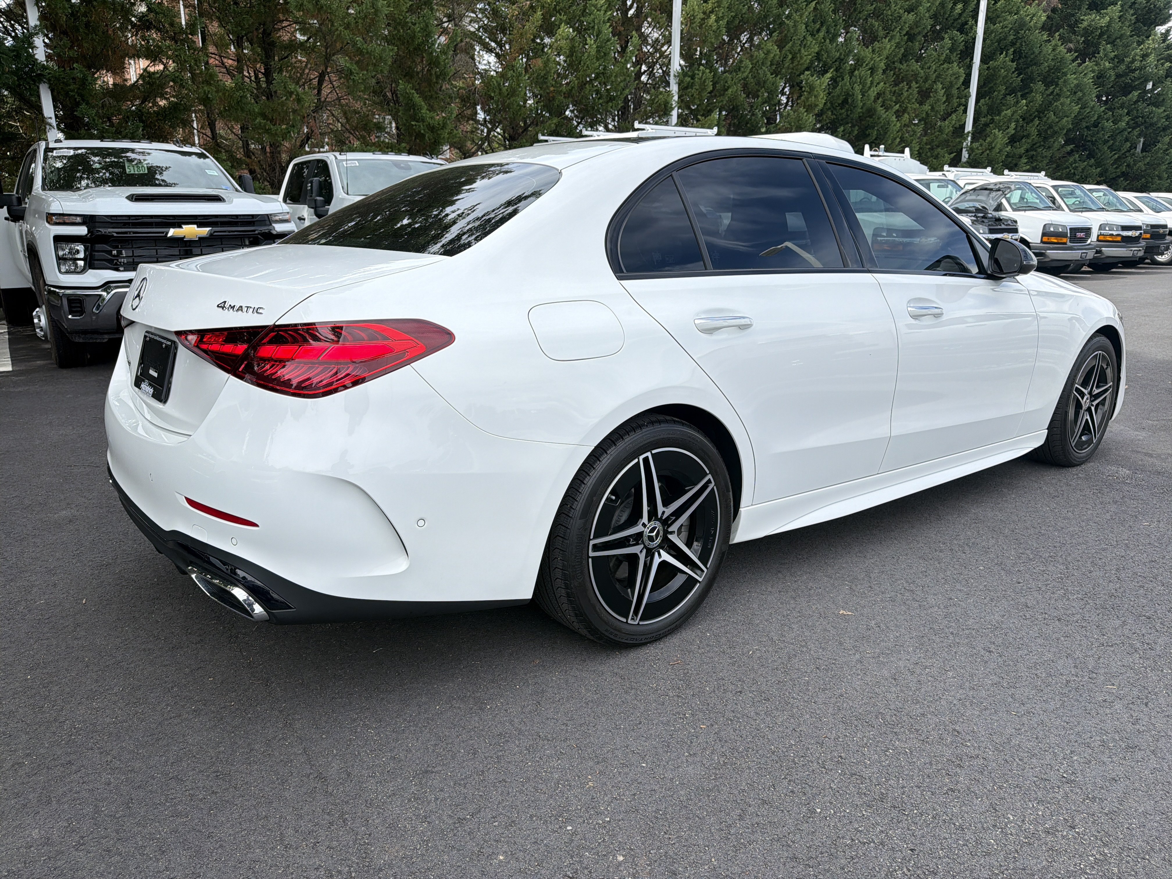 Used 2025 Mercedes-Benz C 300 4MATIC Sedan image 10