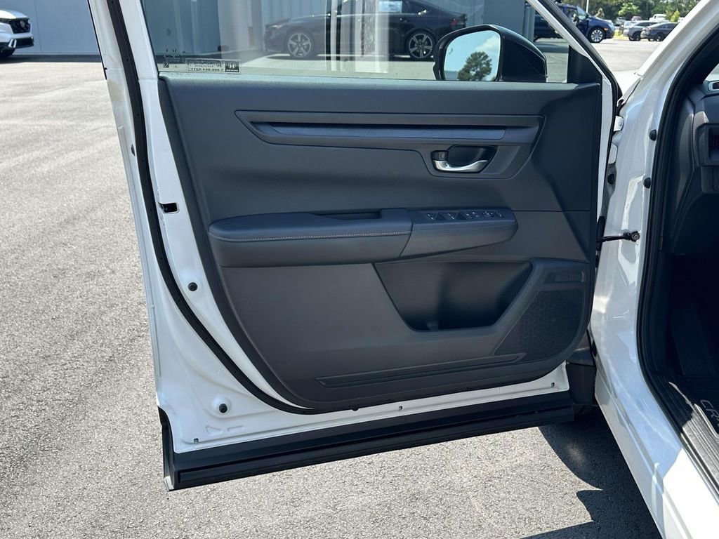 Certified 2025 Honda CR-V Sport image 6