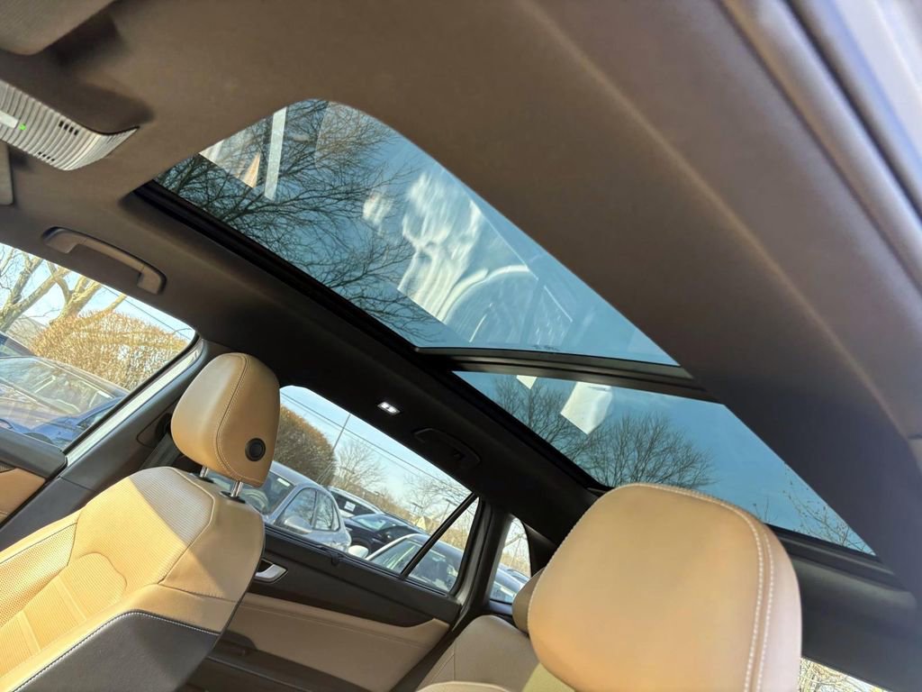 Used 2024 Volkswagen Atlas Cross Sport SEL R-Line image 25