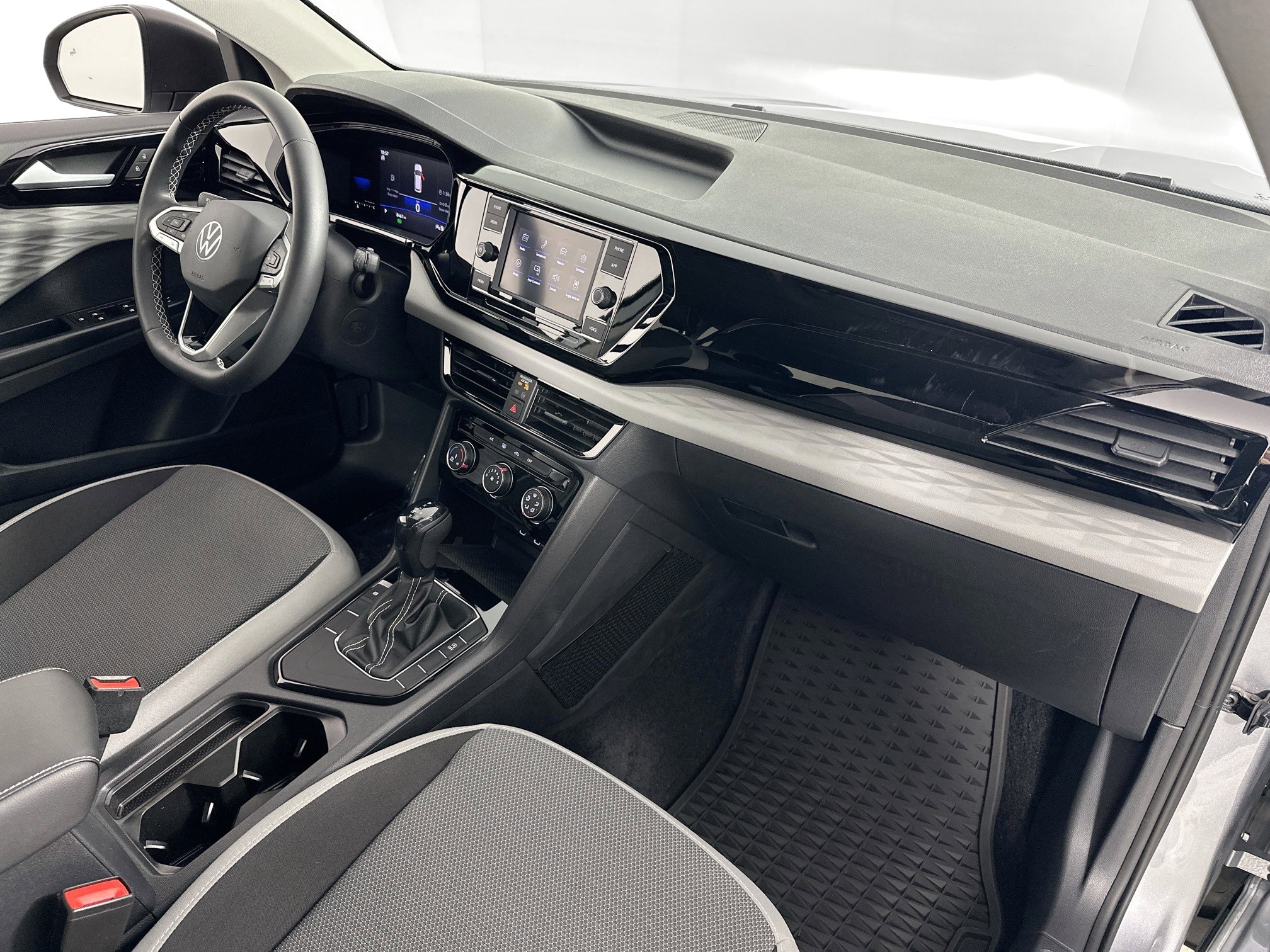 Used 2023 Volkswagen Taos S image 26