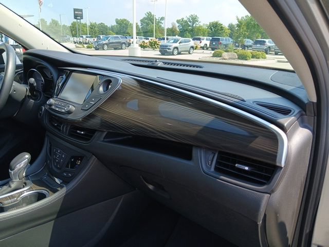 Certified 2020 Buick Envision Essence AWD/4WD image 22