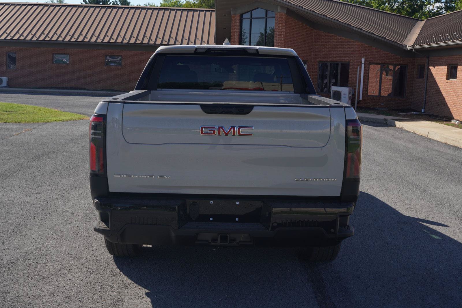 New 2026 GMC Sierra EV Elevation AWD/4WD image 4