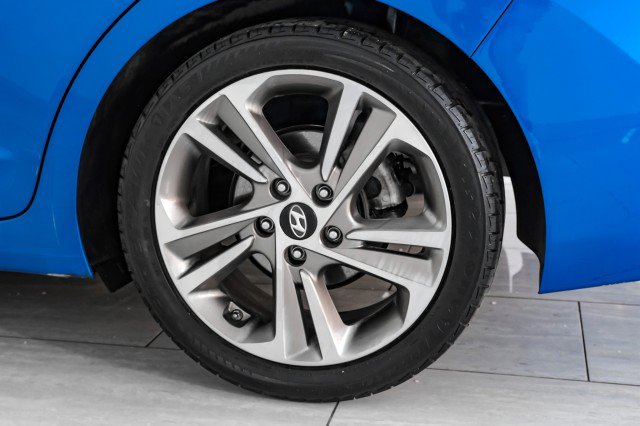 Used 2017 Hyundai Elantra Limited image 51