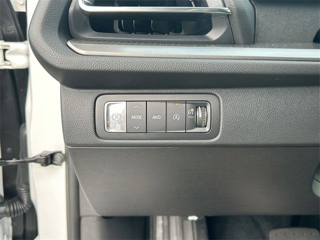 New 2026 Chevrolet Traverse LT image 18