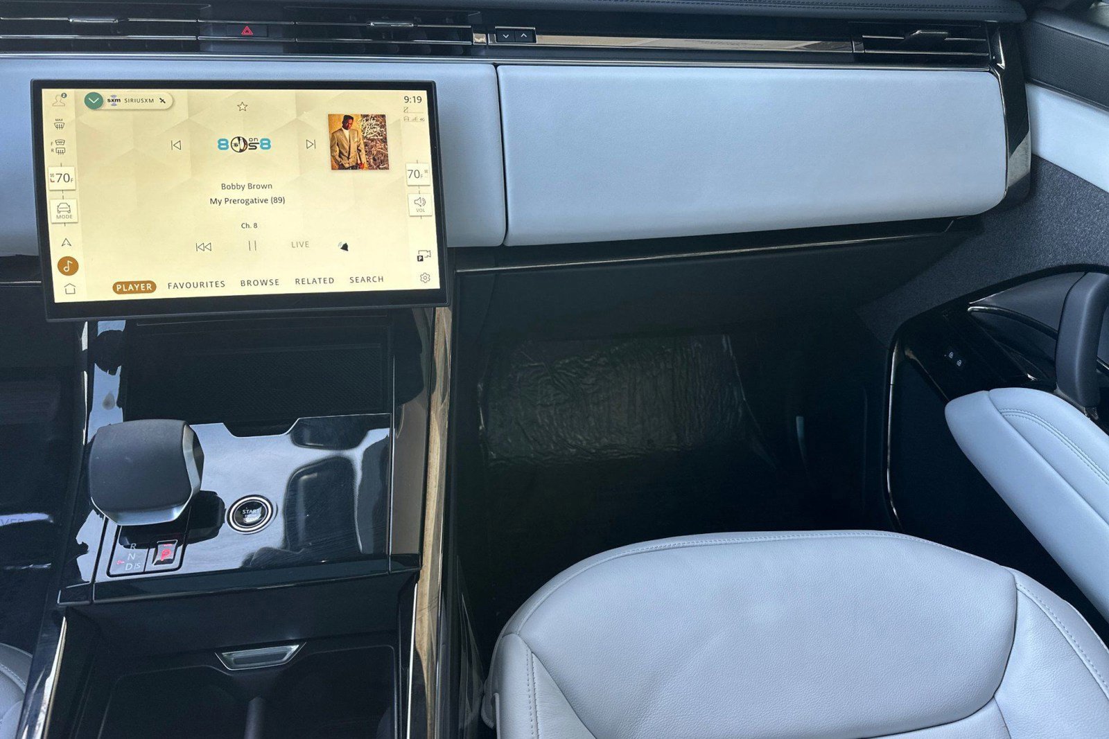 Certified 2025 Land Rover Range Rover Sport image 31