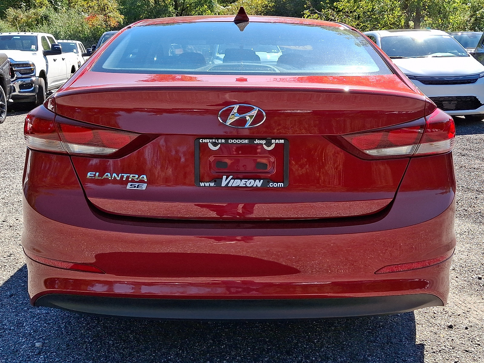 Used 2017 Hyundai Elantra SE FWD image 5