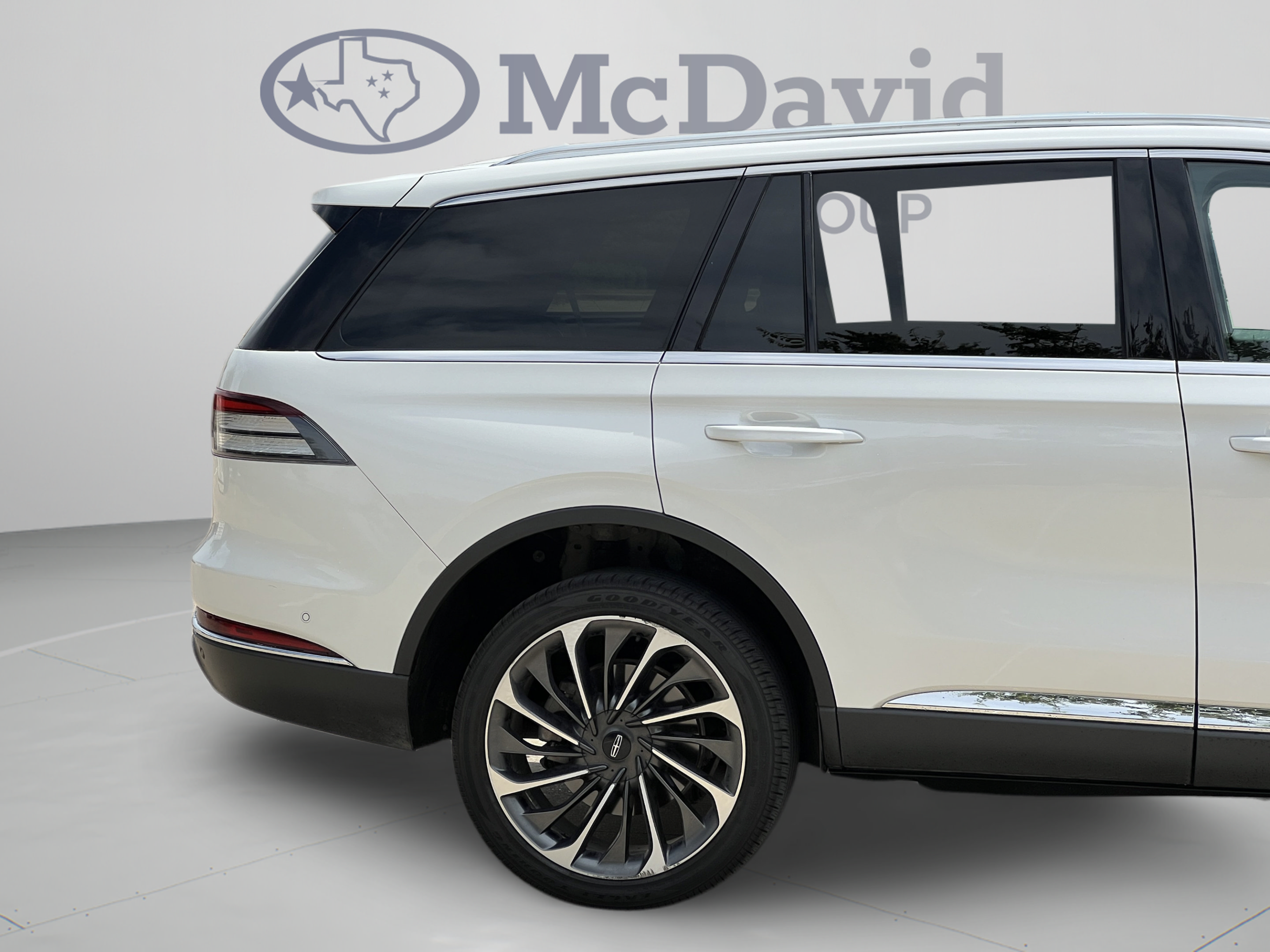 Used 2021 Lincoln Aviator Reserve w/ Equipment Group 202A AWD/4WD image 34