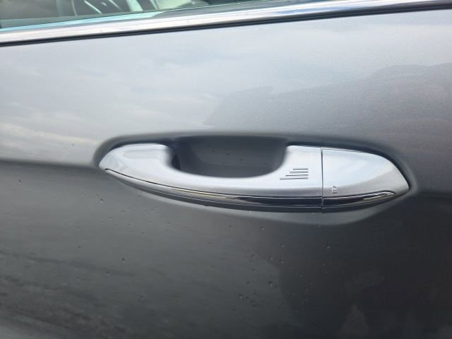 Used 2024 Ford Edge Titanium image 20