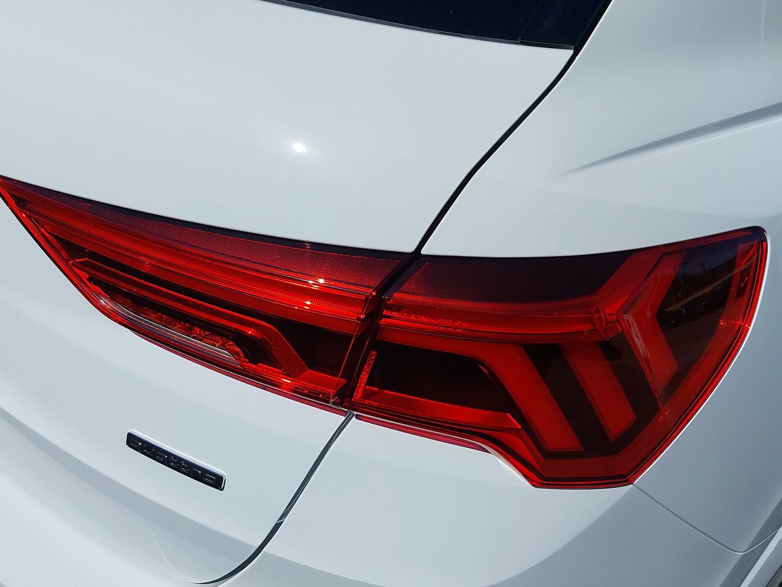 Certified 2025 Audi Q3 2.0T Premium w/ Convenience Package AWD/4WD image 39