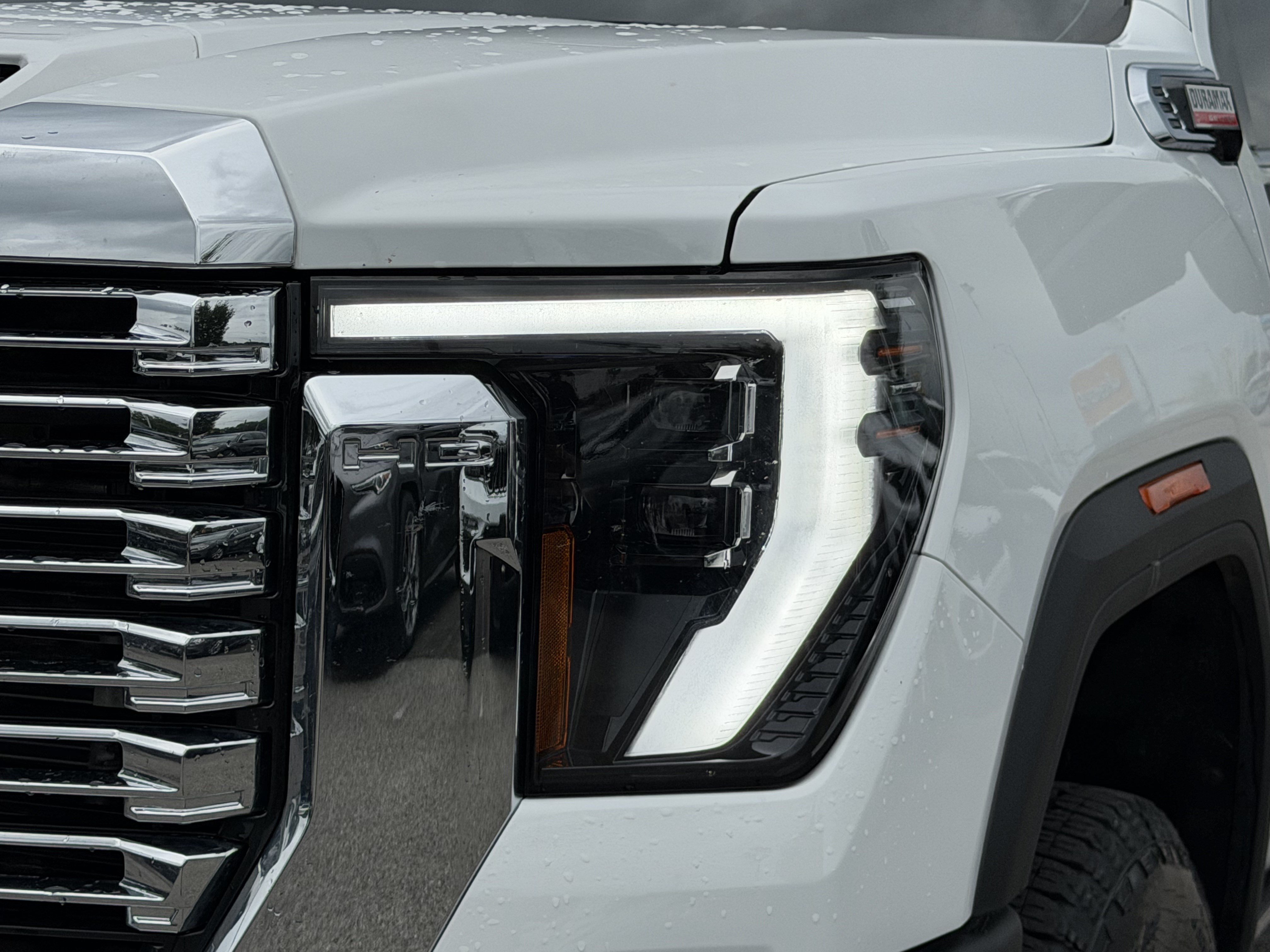 Used 2026 GMC Sierra 2500 Denali w/ Denali Reserve Package AWD/4WD image 6