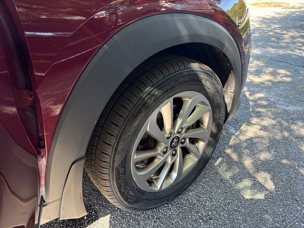 Used 2017 Hyundai Tucson SE Plus AWD/4WD image 28