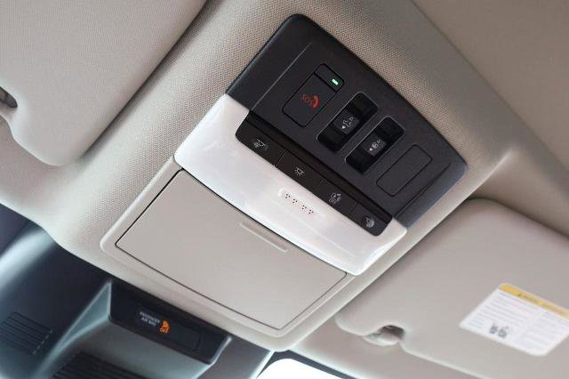 Certified 2025 Nissan Rogue Platinum w/ Platinum Premium Package image 19