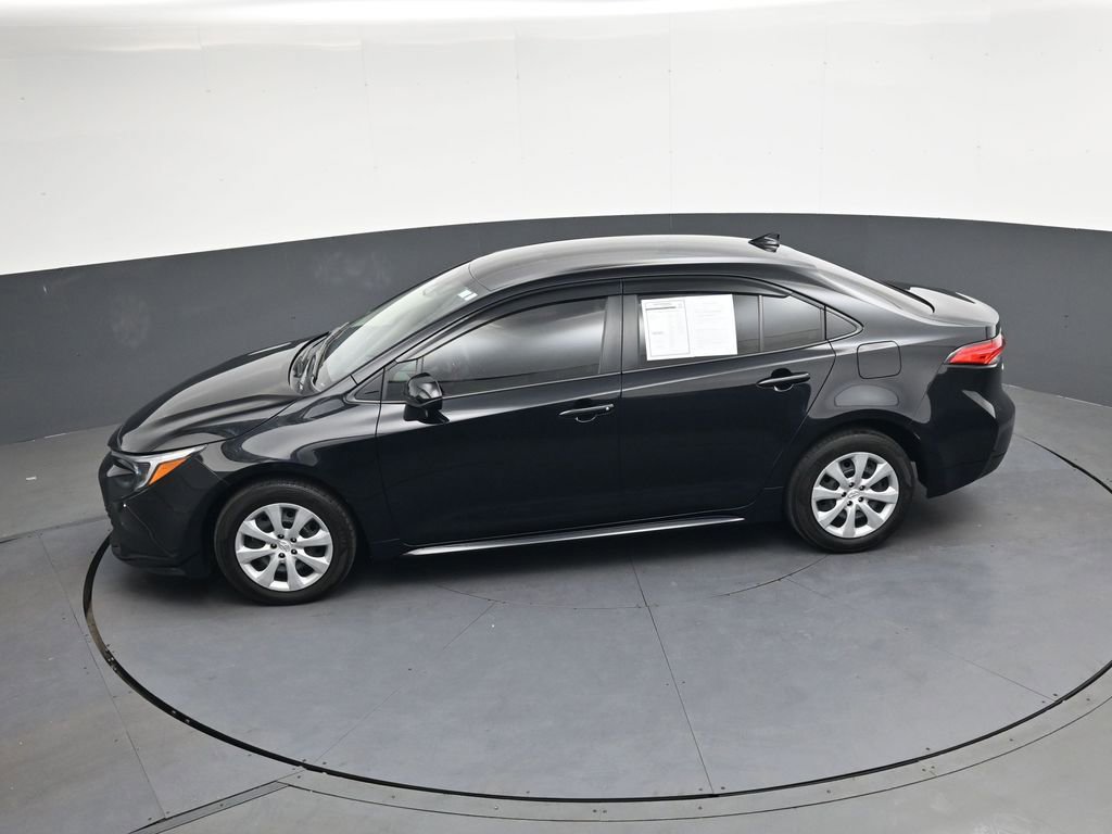 Used 2024 Toyota Corolla LE FWD image 35