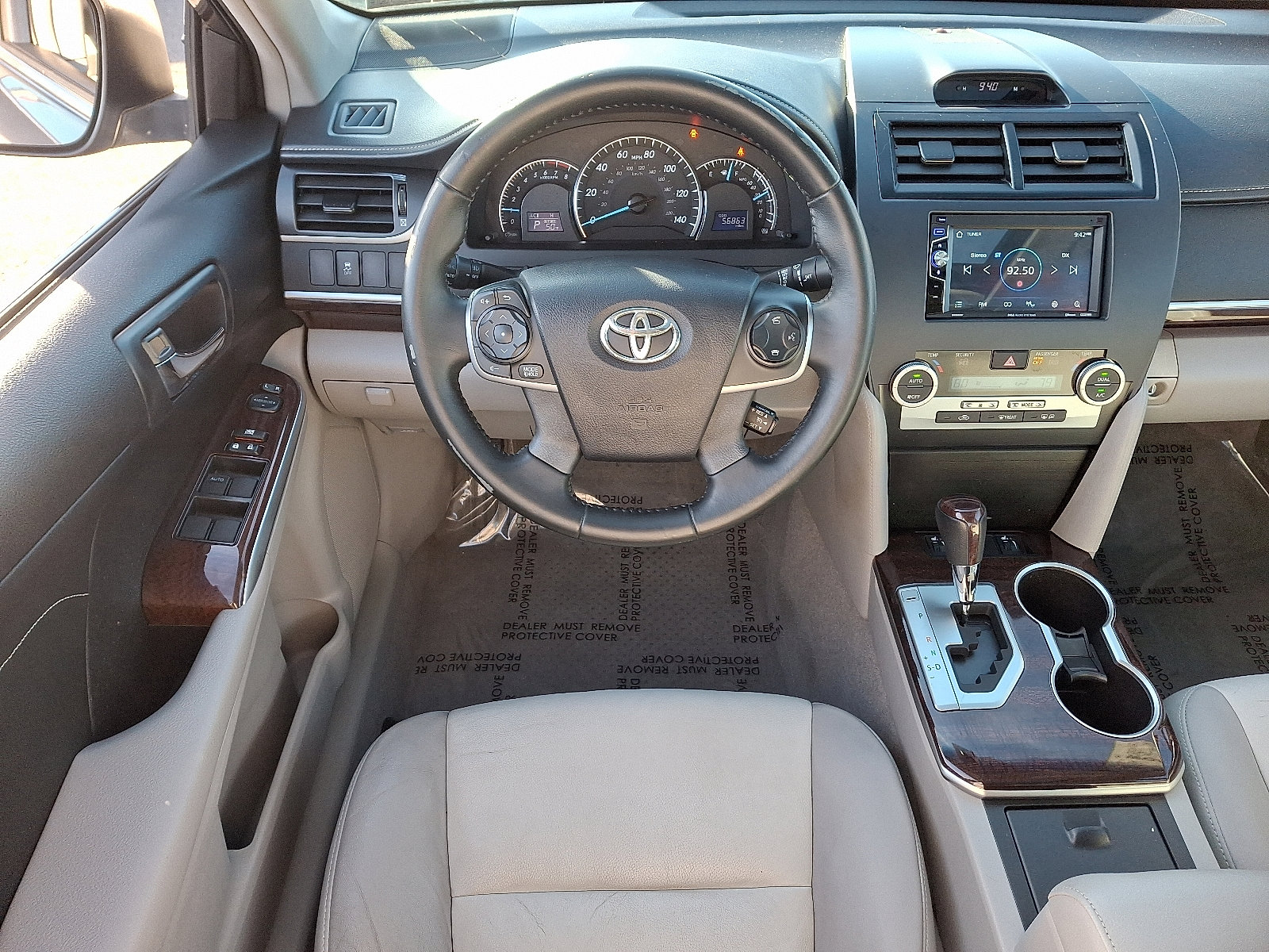 Used 2014 Toyota Camry XLE image 11