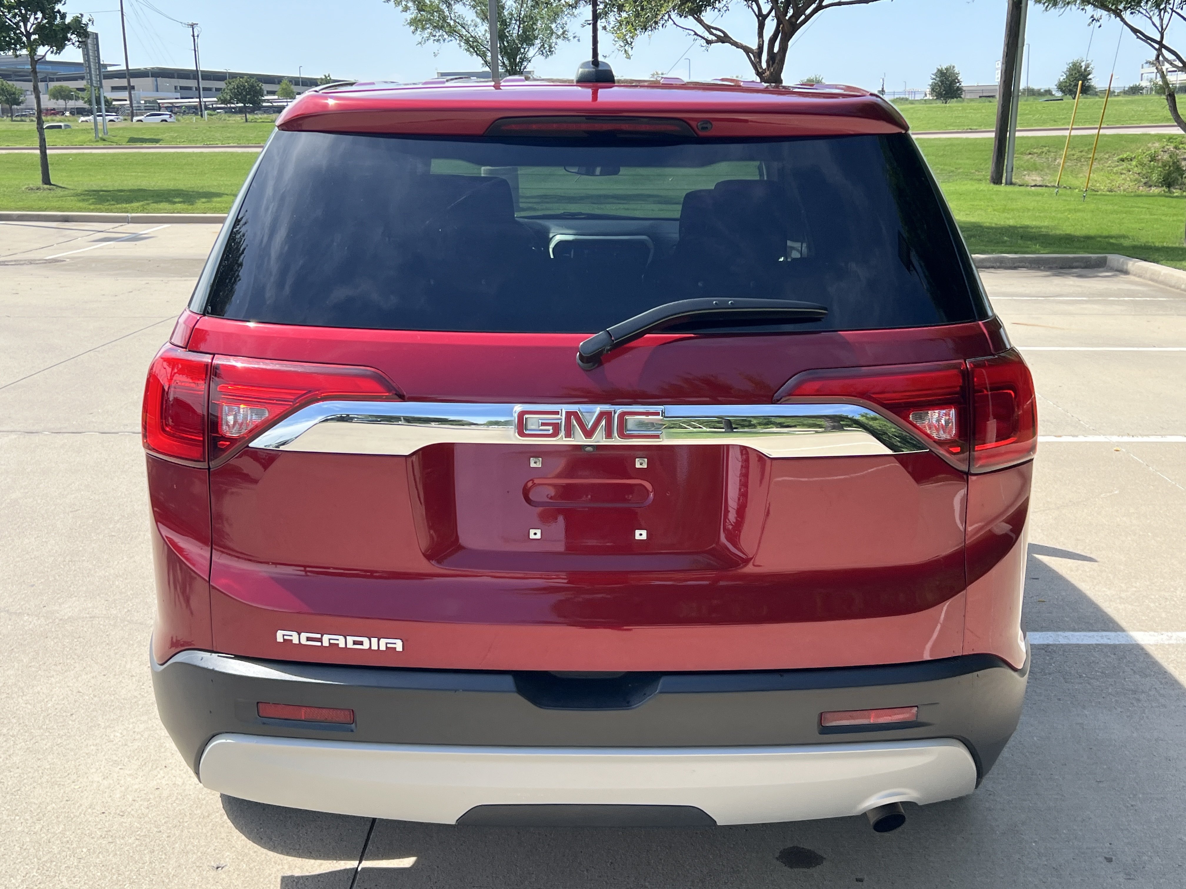 Used 2019 GMC Acadia SLE FWD image 9