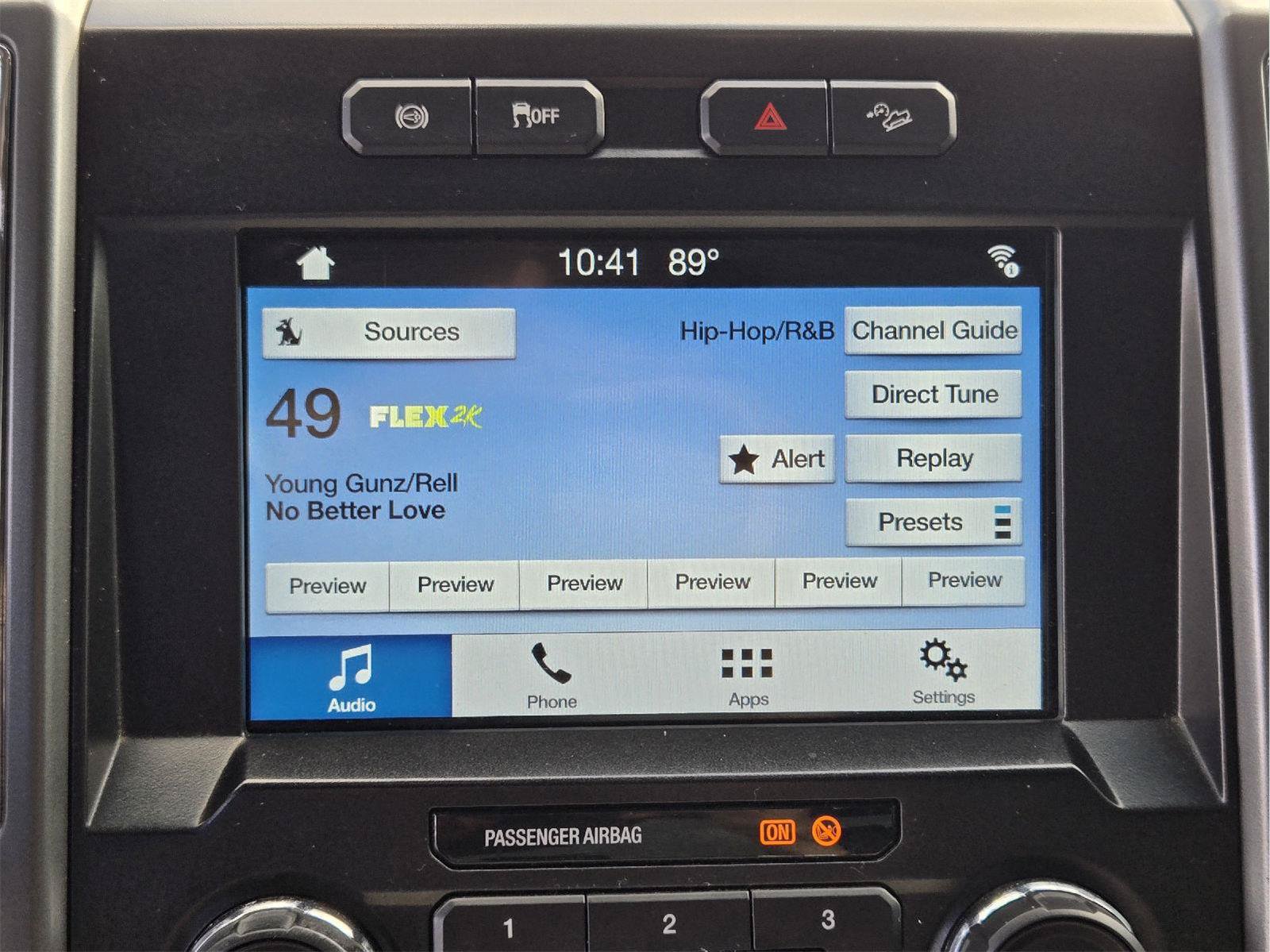 Used 2017 Ford F250 XLT w/ XLT Premium Package AWD/4WD image 16