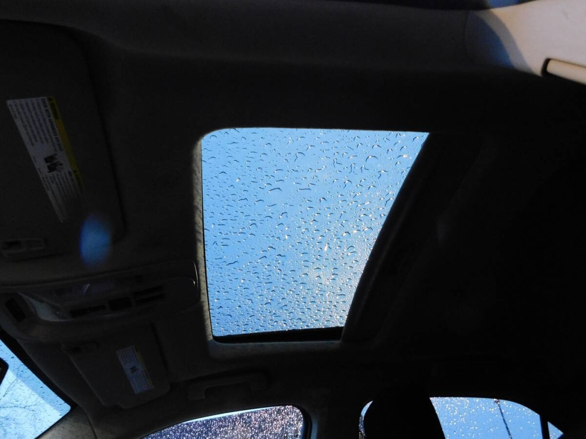 Used 2015 Chevrolet Equinox LT image 17