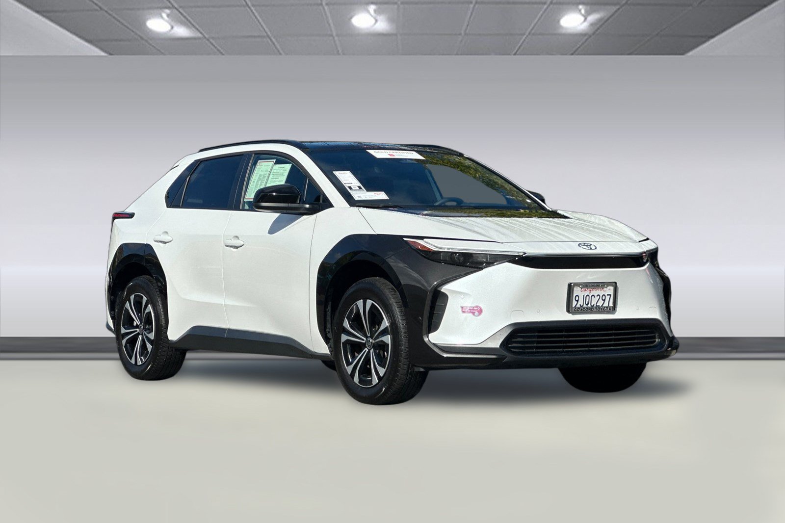 Certified 2023 Toyota bZ4X AWD w/ Weather Package image 7
