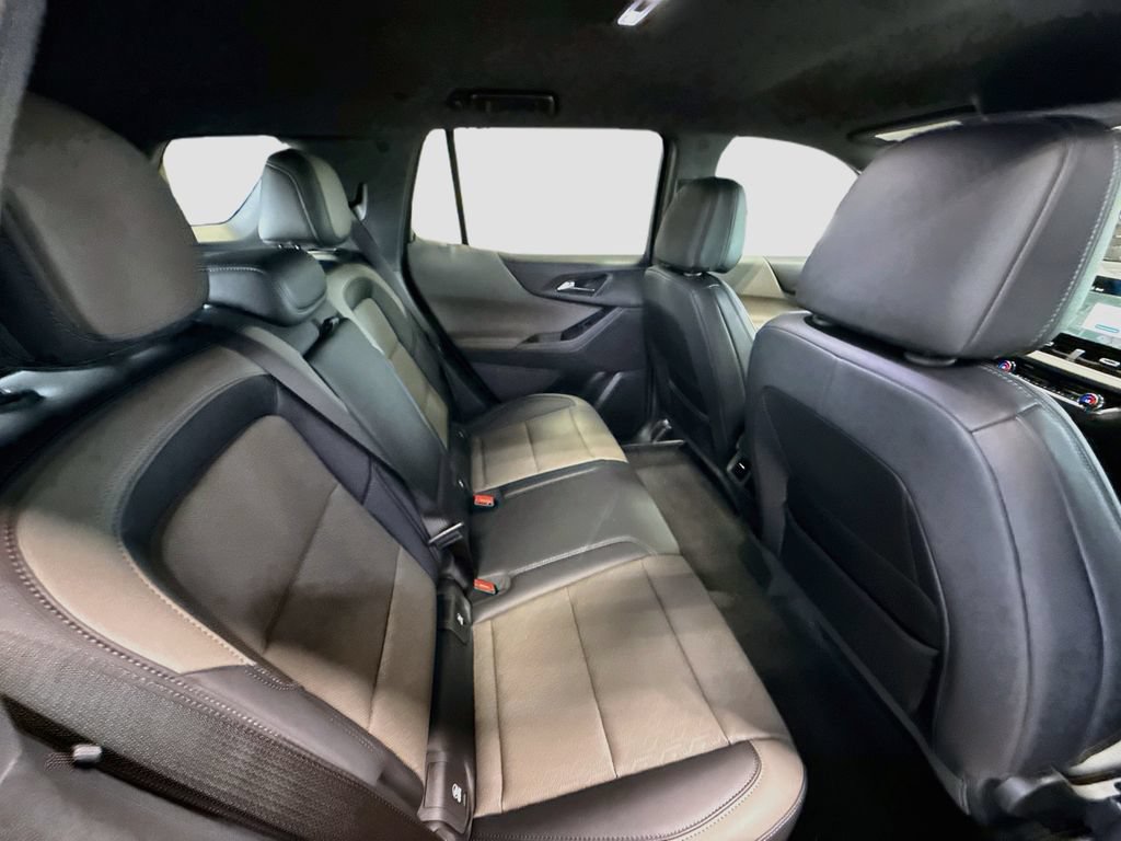 New 2027 Chevrolet Equinox LT w/ Convenience Package II FWD image 27