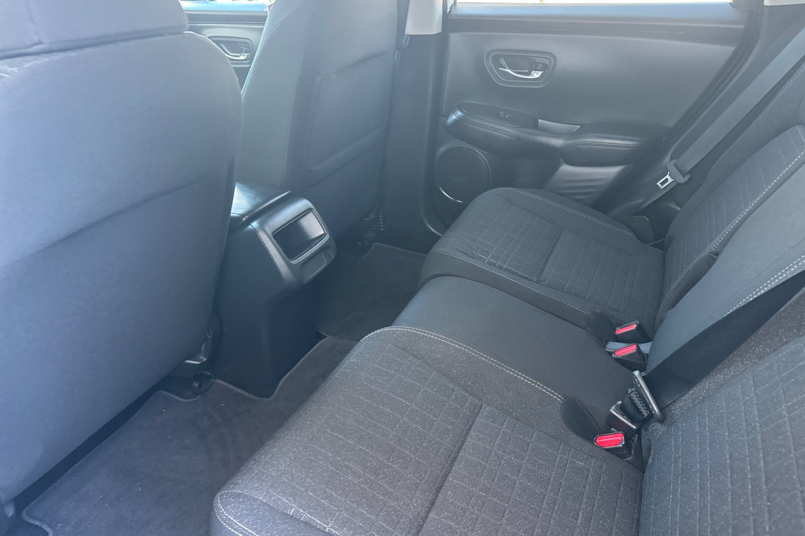 Certified 2025 Honda HR-V LX image 12