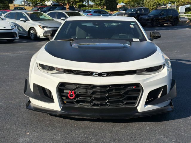 Used 2021 Chevrolet Camaro ZL1 RWD image 9