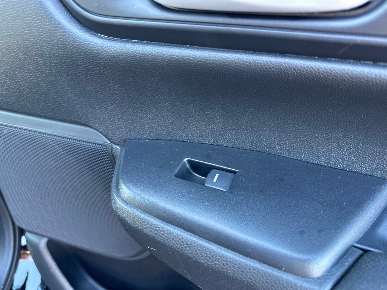 Used 2019 Honda CR-V LX image 31