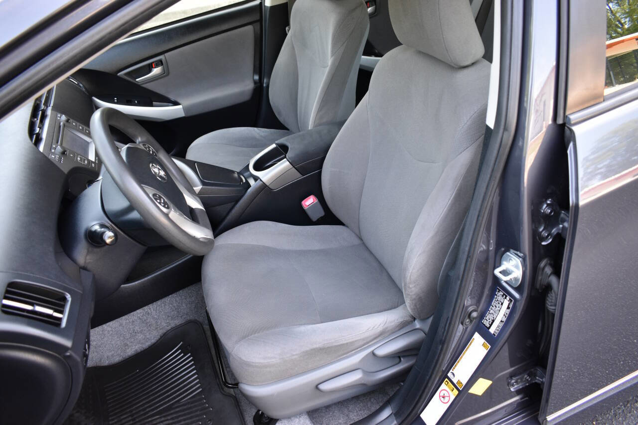 Used 2013 Toyota Prius Three image 20