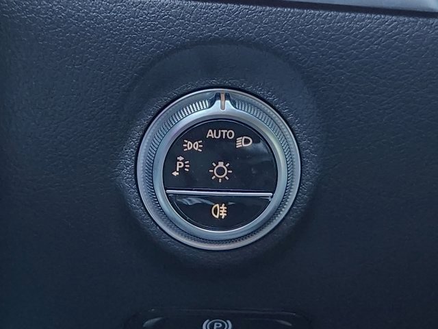 Used 2024 Mercedes-Benz C 300 Sedan image 20