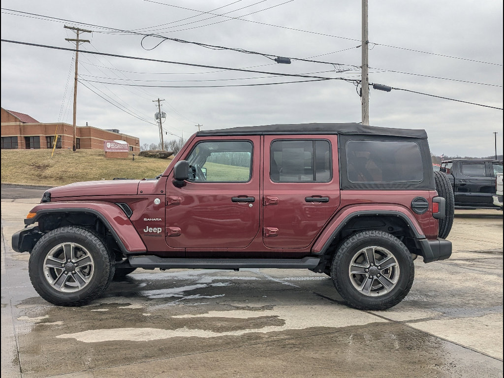 Used 2021 Jeep Wrangler Unlimited Sahara AWD/4WD image 7